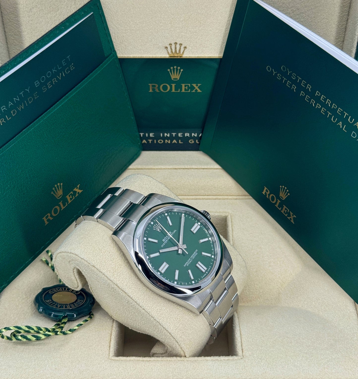 Rolex Oyster Perpetual 41mm, Stainless Steel, Green, Ref# 124300-0005, dated 2024