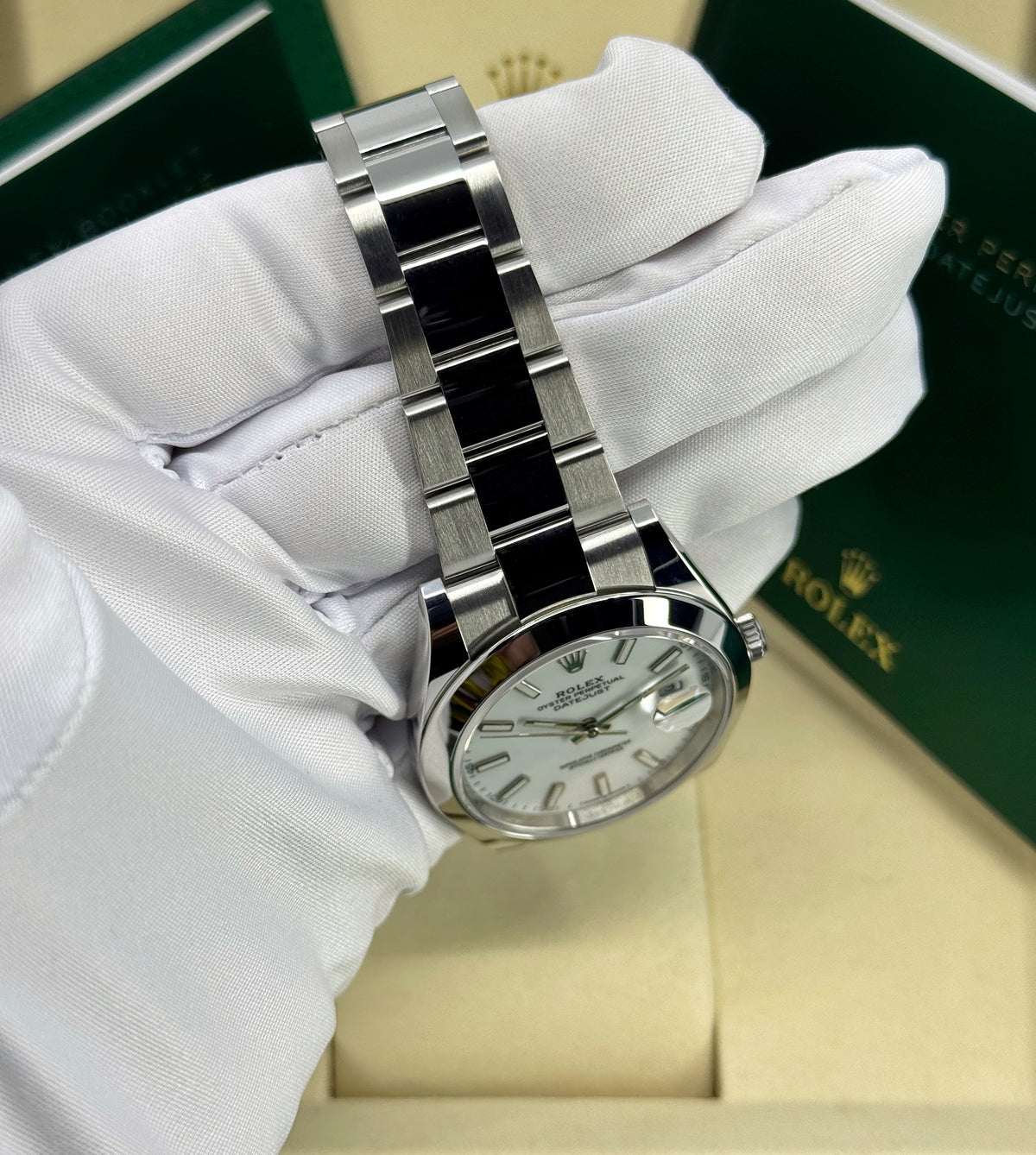 Rolex Datejust 41mm, Stainless Steel, White, Oyster, Ref# 126300-0005, dated 2026
