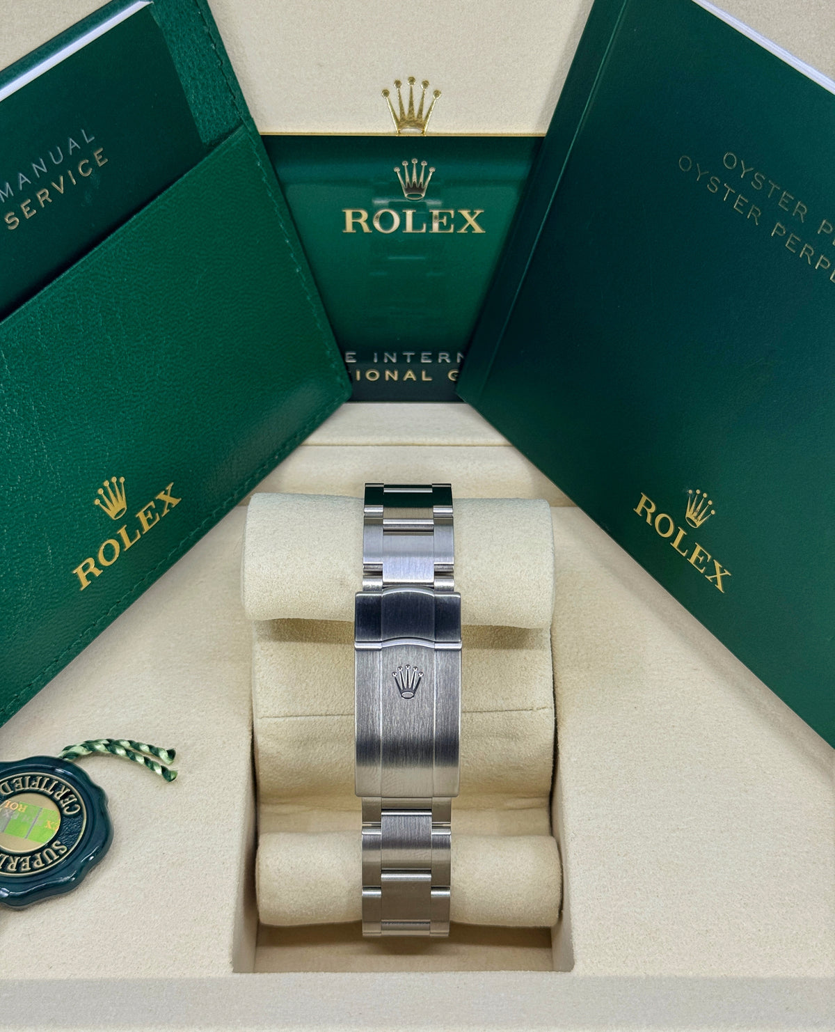 Rolex Oyster Perpetual 34mm, Stainless Steel, Pistachio, Ref# 124200-0006, dated 2026