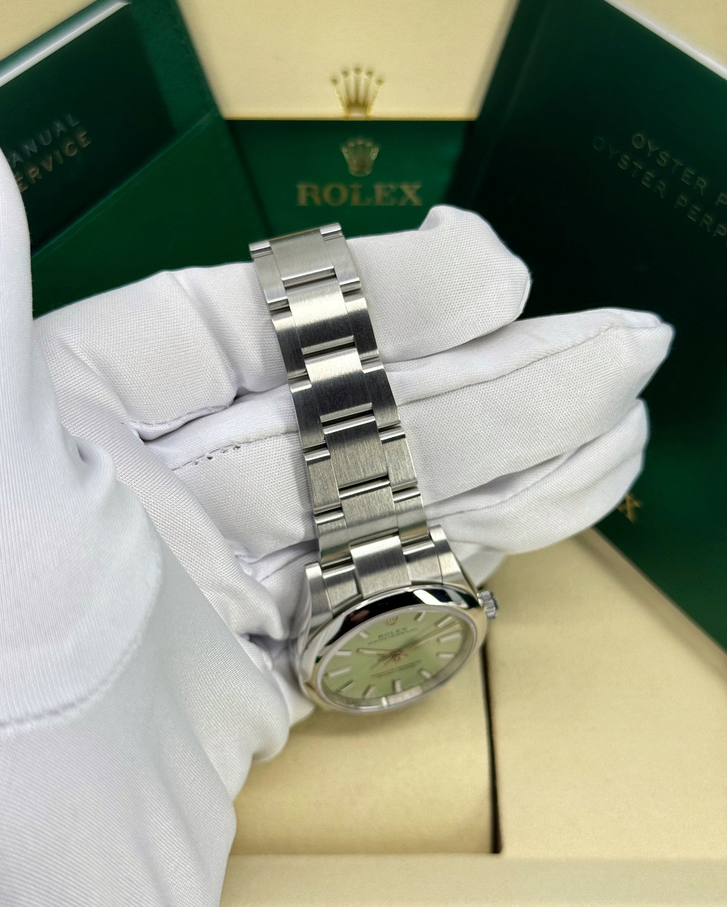 Rolex Oyster Perpetual 34mm, Stainless Steel, Pistachio, Ref# 124200-0006, dated 2026