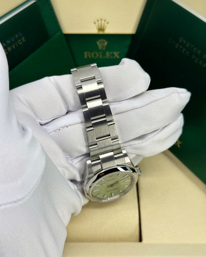 Rolex Oyster Perpetual 34mm, Stainless Steel, Pistachio, Ref# 124200-0006, dated 2026
