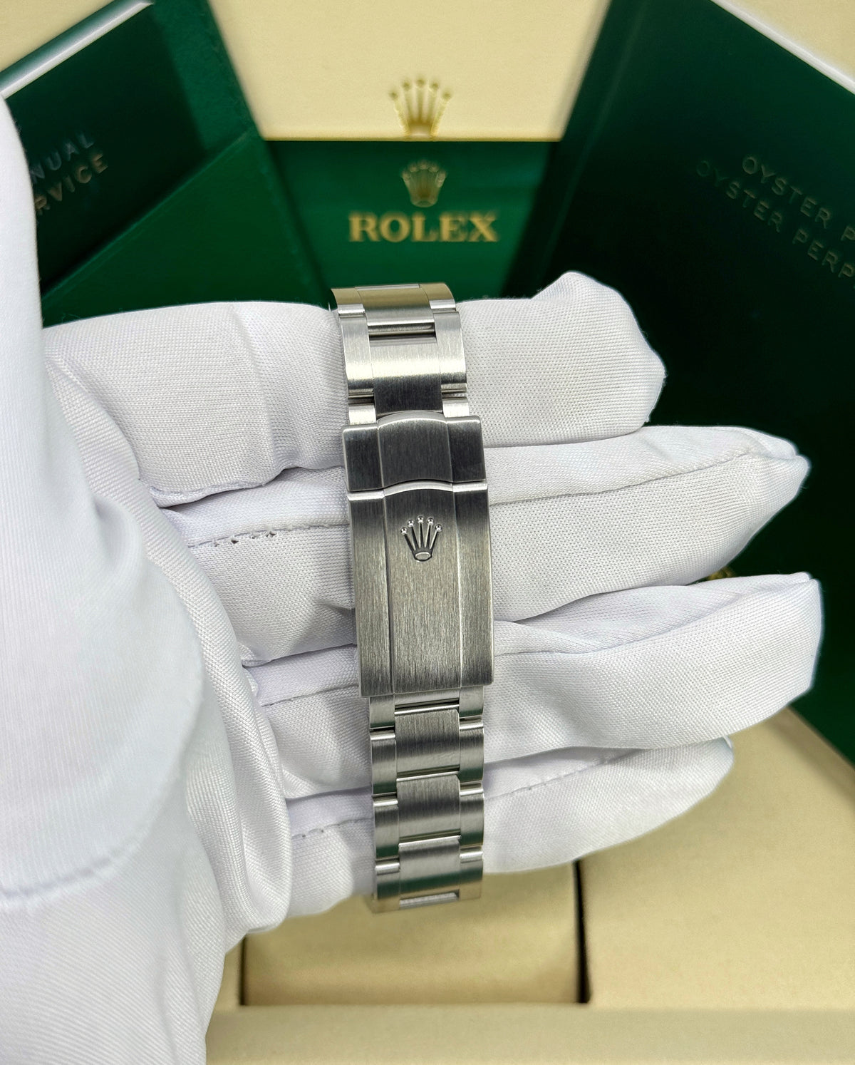 Rolex Oyster Perpetual 34mm, Stainless Steel, Pistachio, Ref# 124200-0006, dated 2026