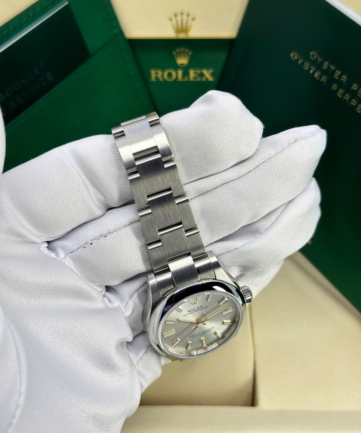 Rolex Oyster Perpetual 31mm, Stainless Steel, Silver, Ref# 277200-0001, dated 2026
