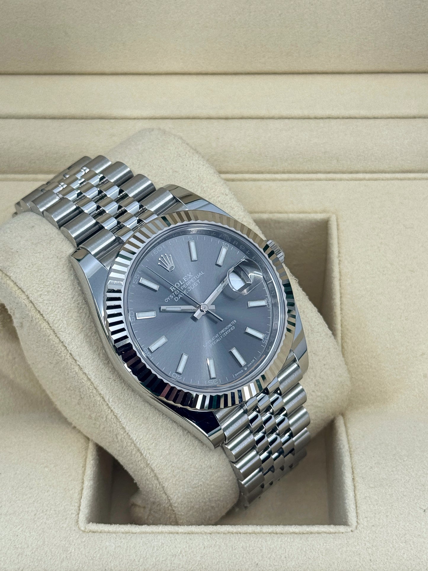 Pre-owned Rolex Datejust 41mm, Stainless Steel, Rhodium, Jubilee, Ref# 126334-0014, dated 2023