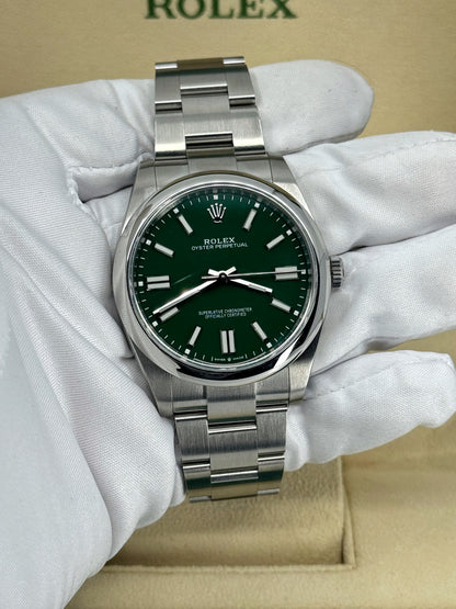 Pre-owned Rolex Oyster Perpetual 41mm, Stainless Steel, Green, Ref# 124300-0005, dated 2023