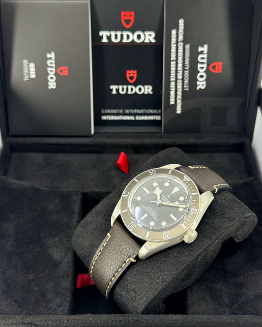 Tudor Black Bay 58 925, Taupe, Ref# 79010SG-0001, dated 2026
