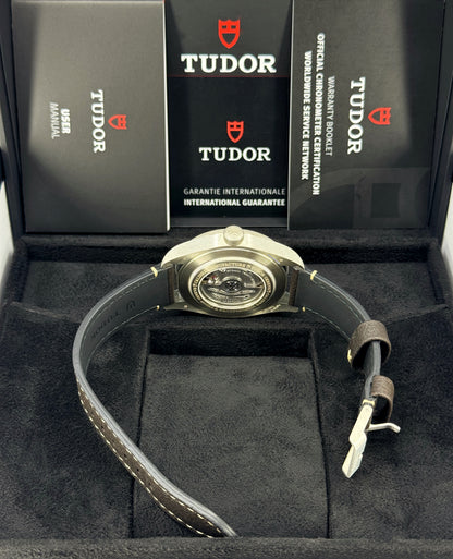 Tudor Black Bay 58 925, Taupe, Ref# 79010SG-0001, dated 2026