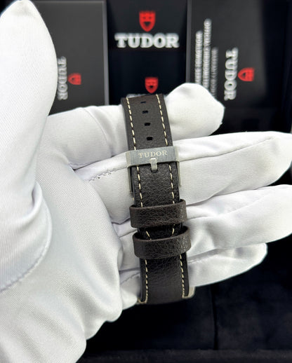 Tudor Black Bay 58 925, Taupe, Ref# 79010SG-0001, dated 2026