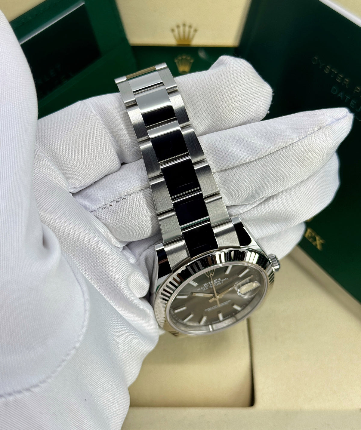 Rolex Datejust 41mm, Stainless Steel, Rhodium, Oyster, Ref# 126334-0013, dated 2026