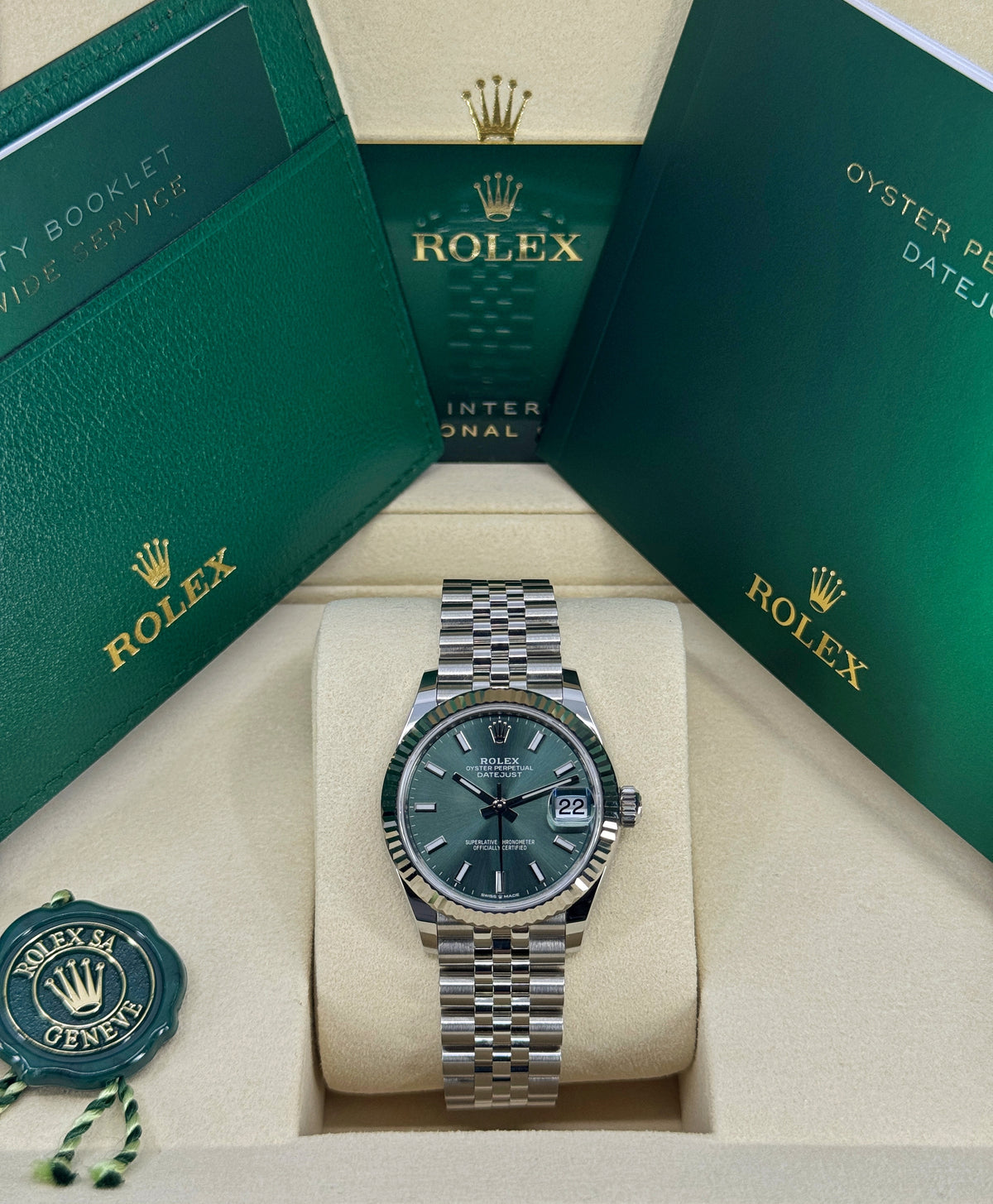 Rolex Datejust 31mm, Stainless Steel, Green, Jubilee, Ref# 278274-0018, dated 2026