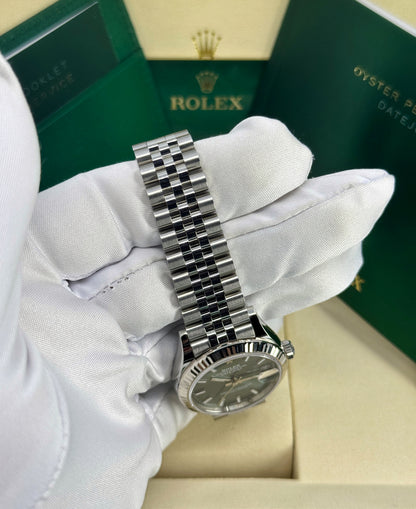 Rolex Datejust 31mm, Stainless Steel, Green, Jubilee, Ref# 278274-0018, dated 2026