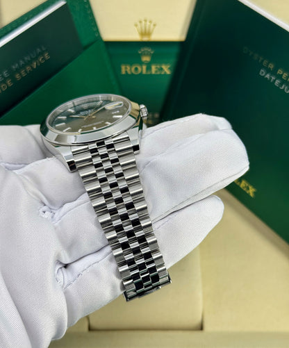 Rolex Datejust 41mm, Stainless Steel, Green, Jubilee, Ref# 126300-0020, dated 2026