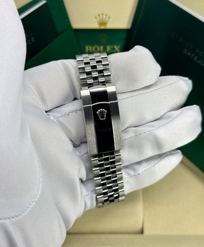 Rolex Datejust 41mm, Stainless Steel, Green, Jubilee, Ref# 126300-0020, dated 2026