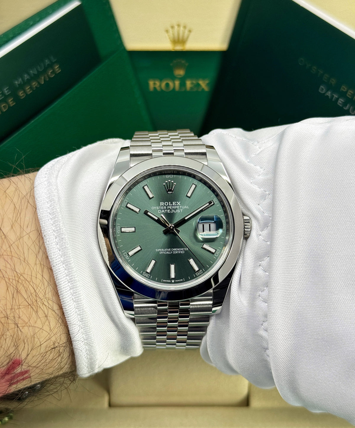 Rolex Datejust 41mm, Stainless Steel, Green, Jubilee, Ref# 126300-0020, dated 2026