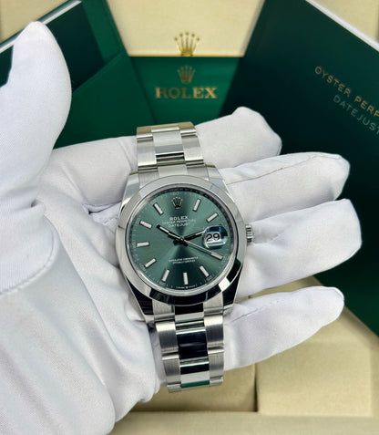 Rolex Datejust 41mm, Stainless Steel, Green, Oyster, Ref# 126300-0019, dated 2026