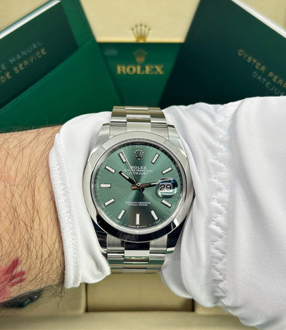 Rolex Datejust 41mm, Stainless Steel, Green, Oyster, Ref# 126300-0019, dated 2026