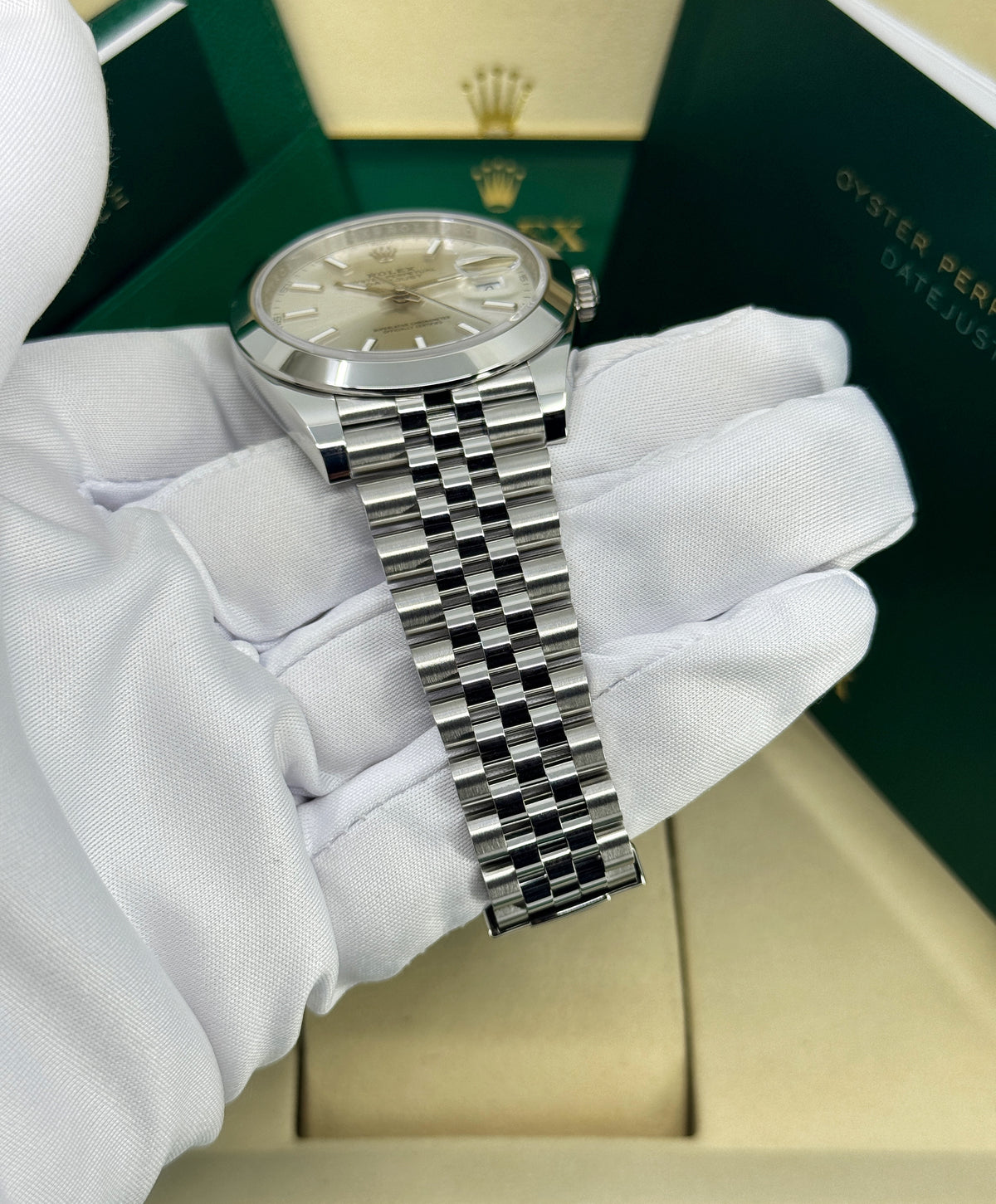 Rolex Datejust 41mm, Stainless Steel, Silver, Jubilee, Ref# 126300-0004, dated 2026