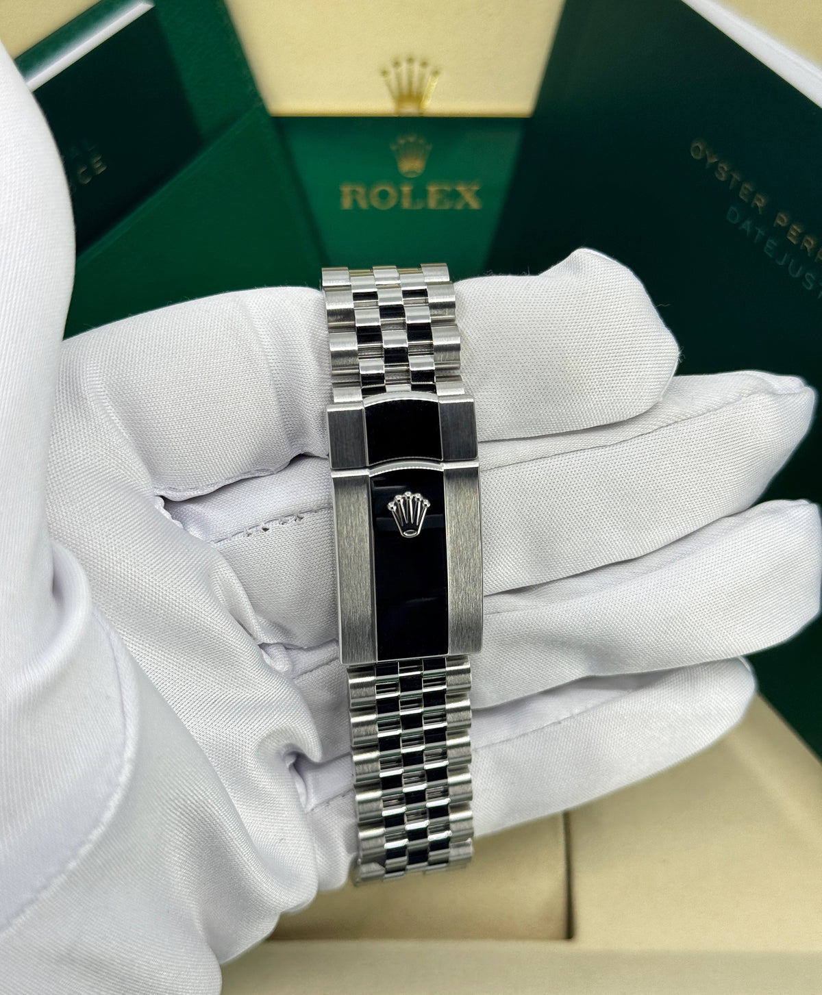 Rolex Datejust 41mm, Stainless Steel, Silver, Jubilee, Ref# 126300-0004, dated 2026