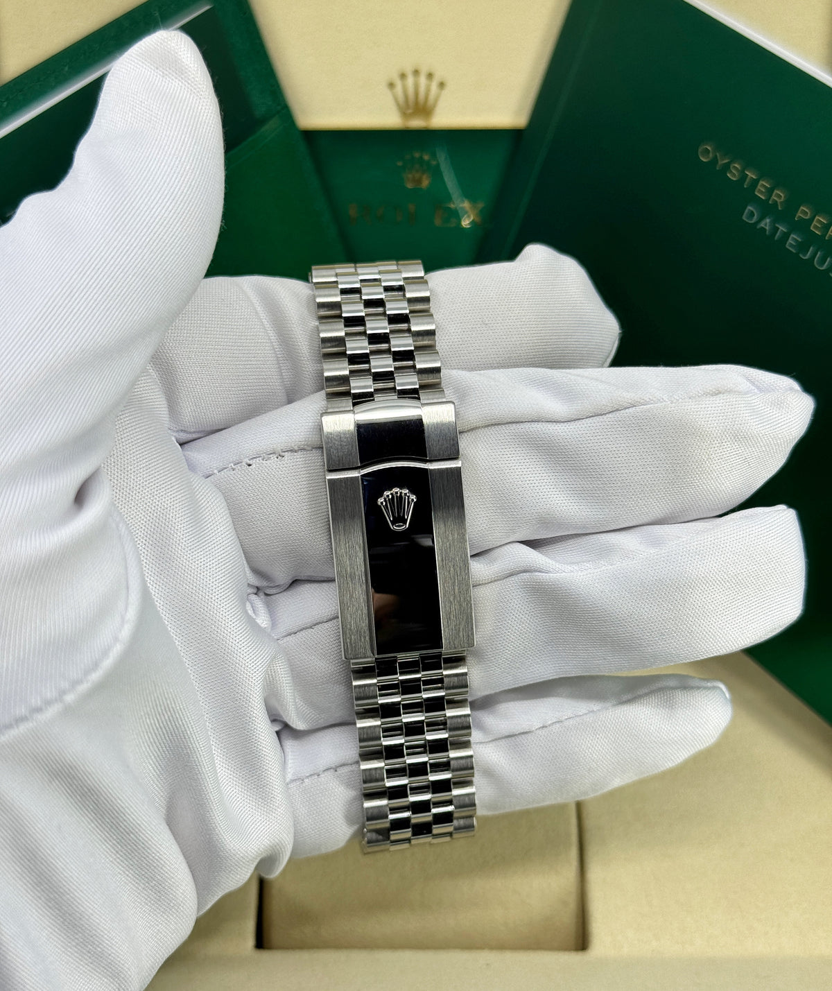 Rolex Datejust 41mm, Stainless Steel, Black, Jubilee, Ref# 126334-0018, dated 2026