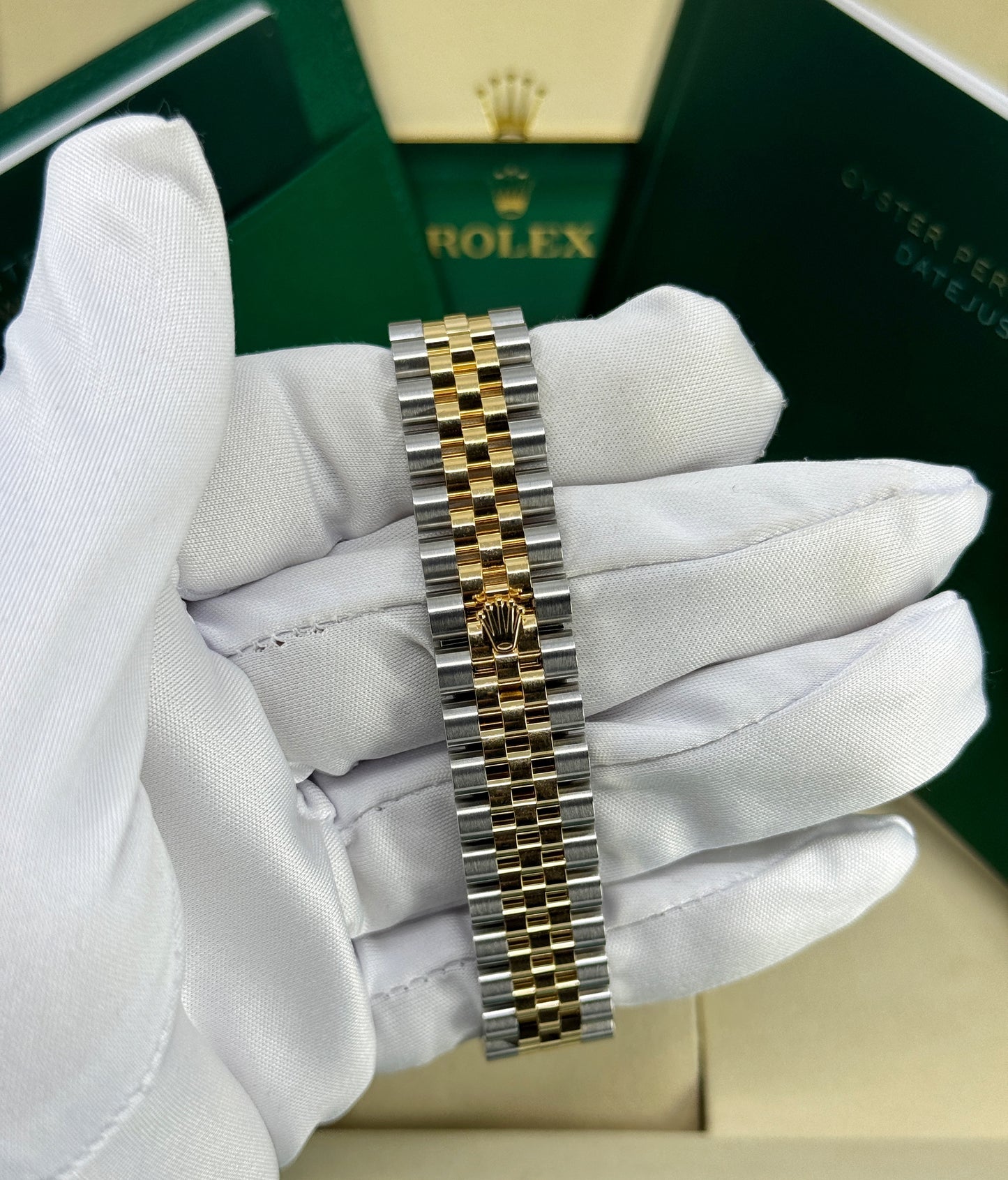 Rolex Datejust 31mm, 18k YG & Stainless Steel, Mother of Pearl Diamond, Jubilee, Ref# 278273-0028, dated 2026