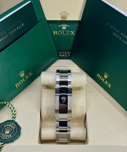 Rolex Datejust 41mm, Stainless Steel, Black, Oyster, Ref# 126300-0011, dated 2026
