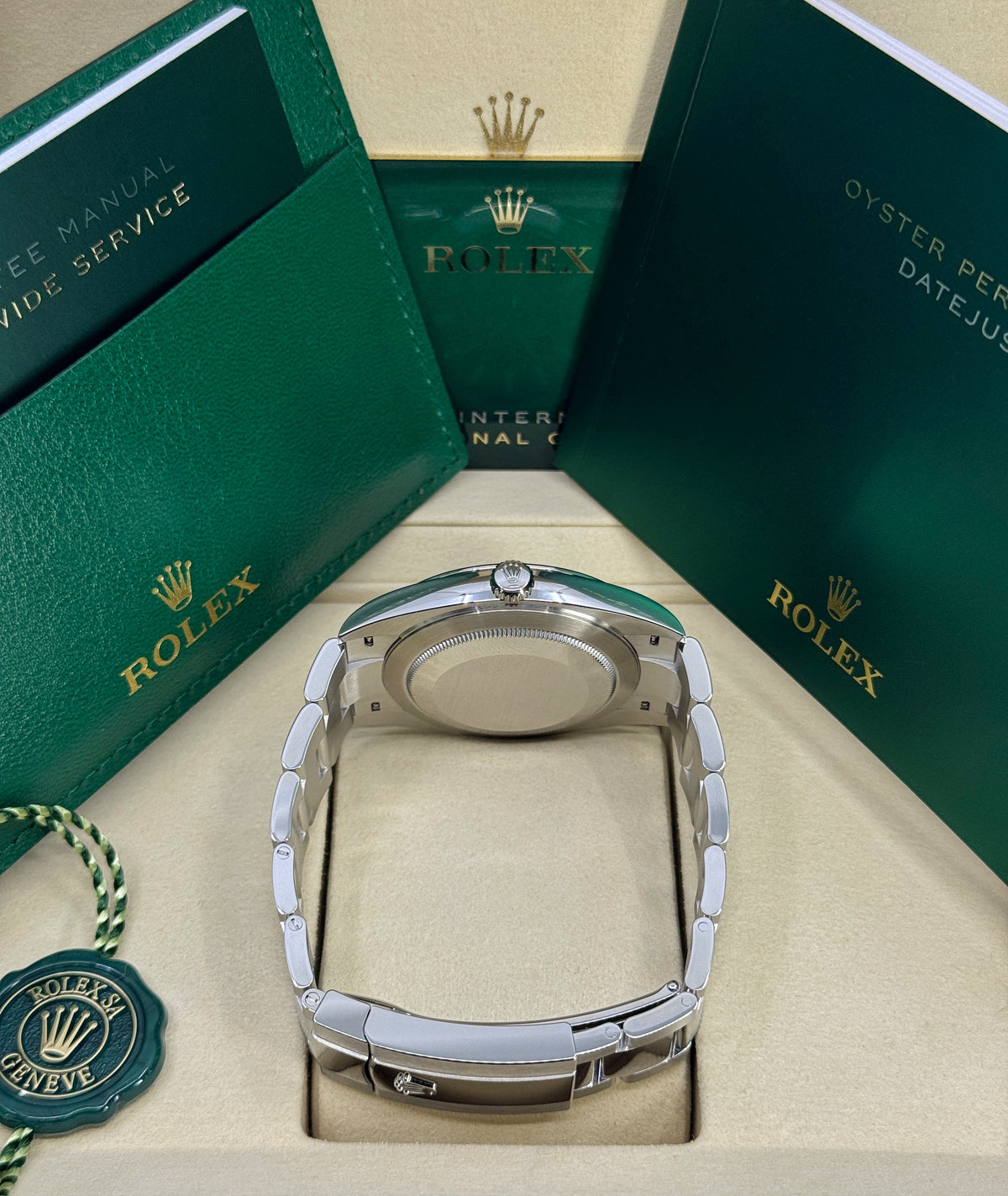 Rolex Datejust 41mm, Stainless Steel, Black, Oyster, Ref# 126300-0011, dated 2026