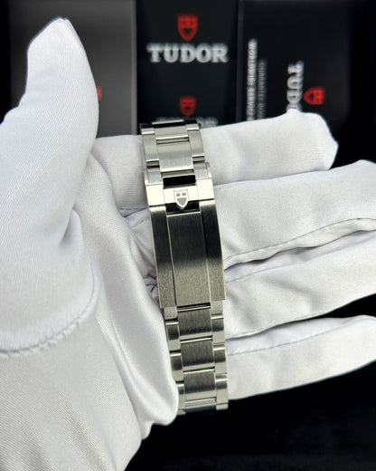 Tudor Black Bay Chrono 39mm, Special Edition, Bumblebee, Yellow, Ref# 79310N-0001, dated 2026