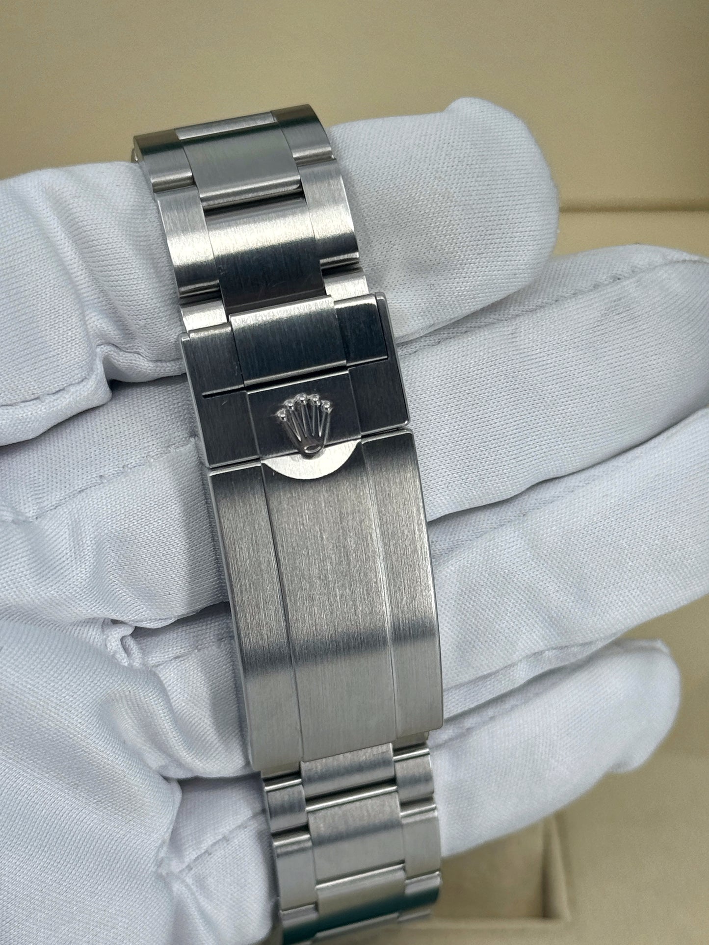 Pre-owned Rolex Sea-Dweller 43mm, Stainless Steel, Red Letters, Black, Ref# 126600, dated 2024