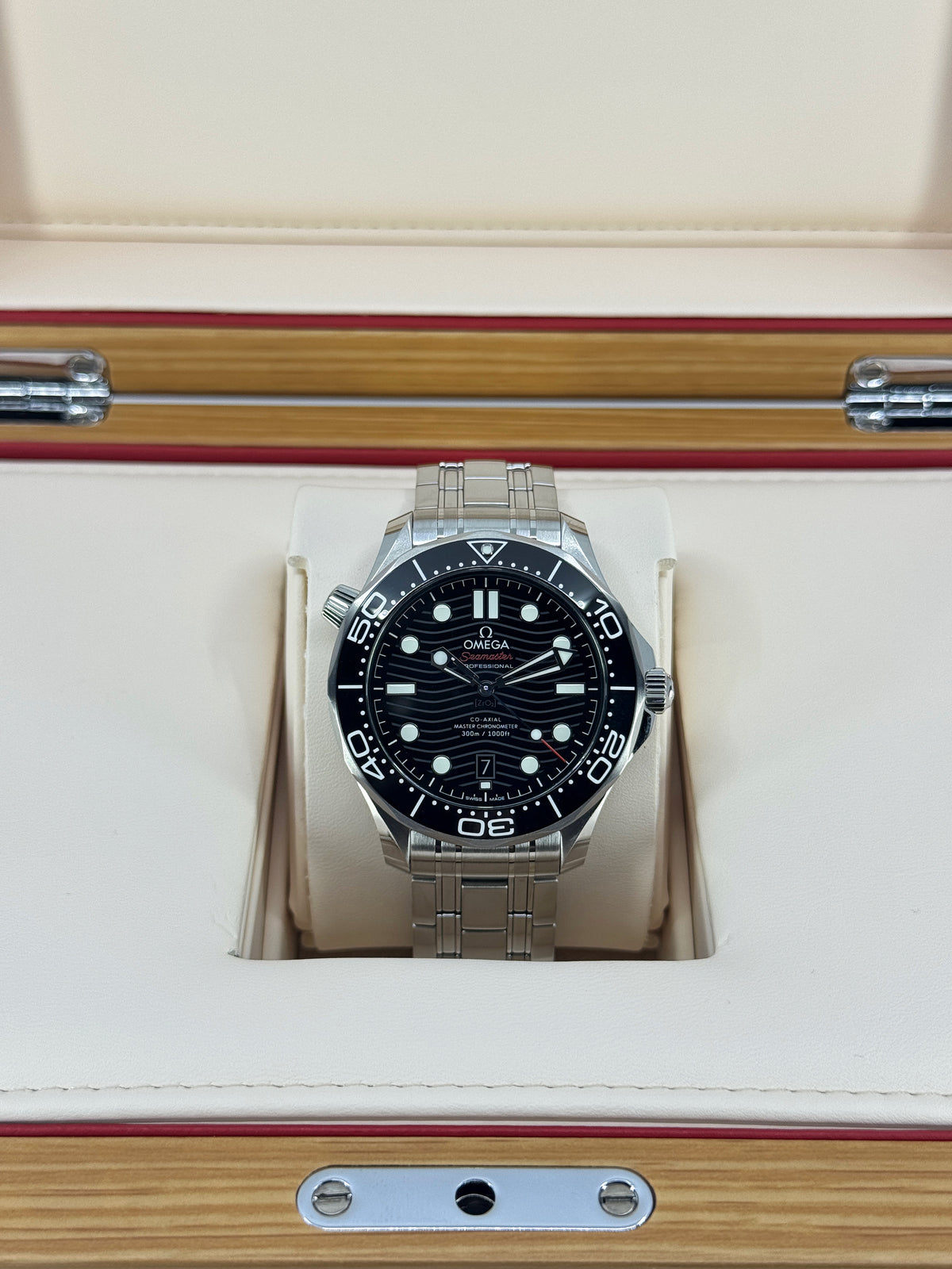 Omega Seamaster Professional Diver 300M, 42mm, Stainless Steel, Black, Ref# 210.30.42.20.01.001, dated 2026