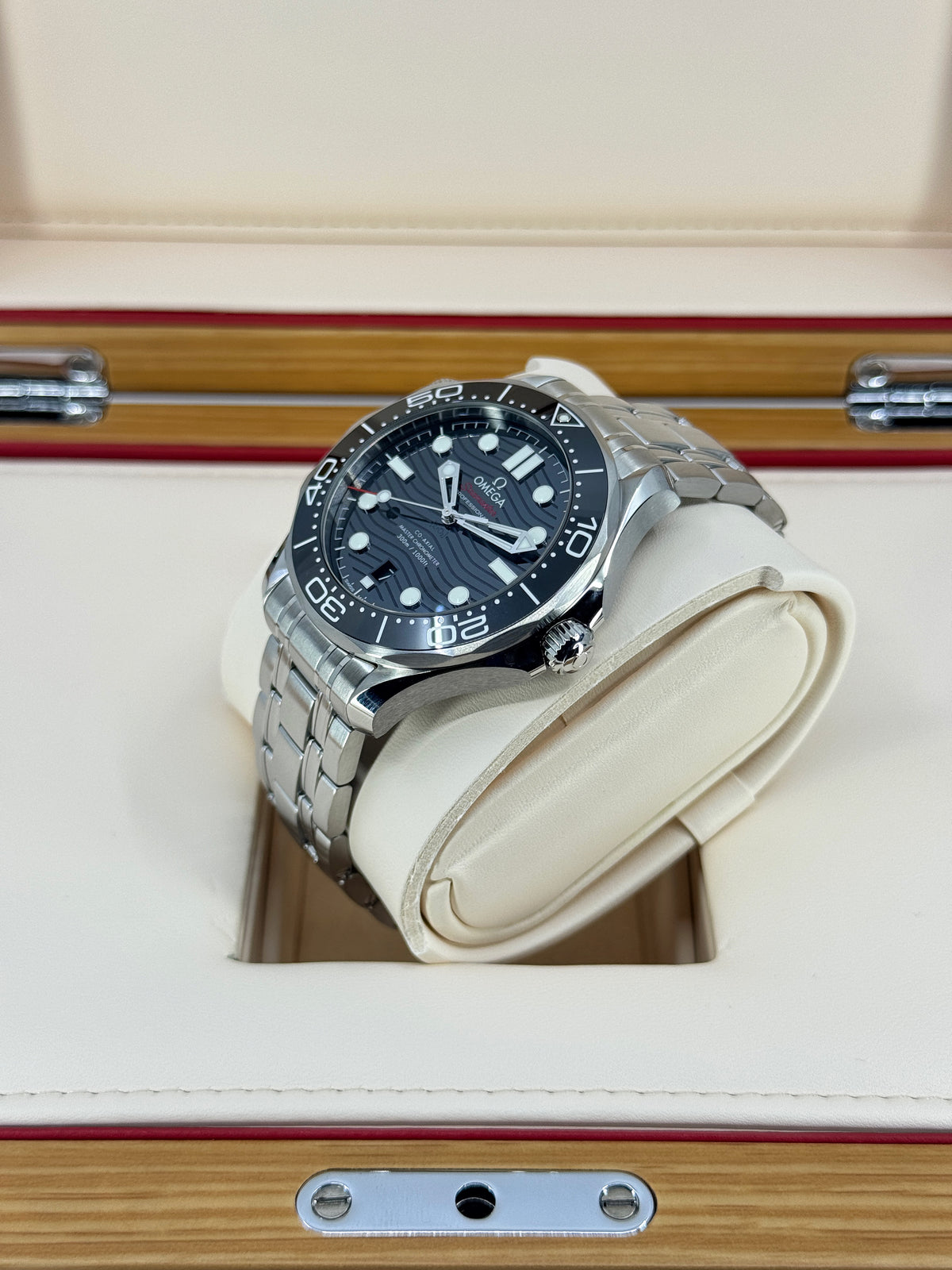 Omega Seamaster Professional Diver 300M, 42mm, Stainless Steel, Black, Ref# 210.30.42.20.01.001, dated 2026