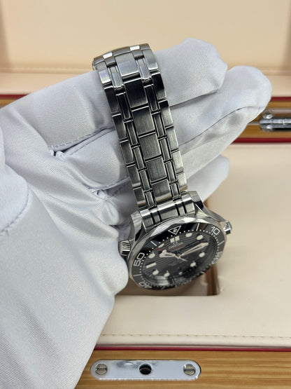Omega Seamaster Professional Diver 300M, 42mm, Stainless Steel, Black, Ref# 210.30.42.20.01.001, dated 2026