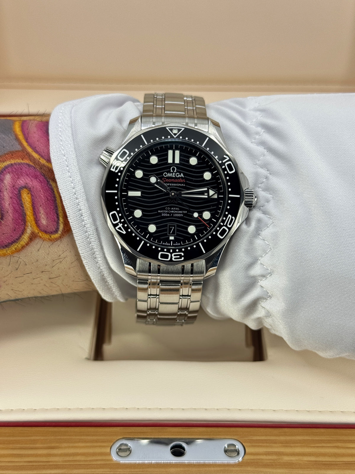 Omega Seamaster Professional Diver 300M, 42mm, Stainless Steel, Black, Ref# 210.30.42.20.01.001, dated 2026