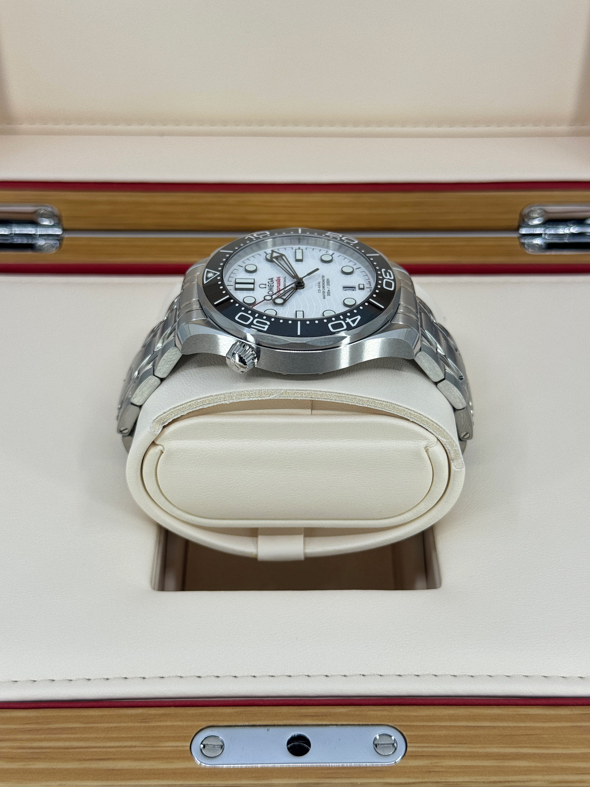 Omega Seamaster Professional Diver 300M, 42mm, Stainless Steel, White, Ref# 210.30.42.20.04.001, dated 2026