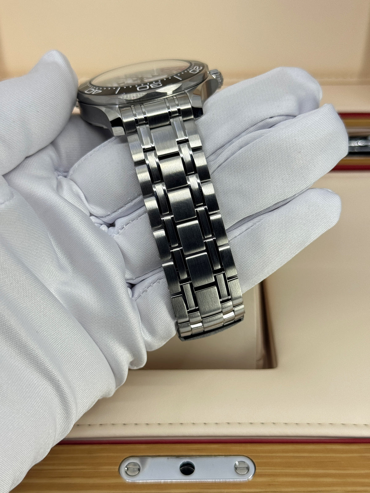Omega Seamaster Professional Diver 300M, 42mm, Stainless Steel, White, Ref# 210.30.42.20.04.001, dated 2026
