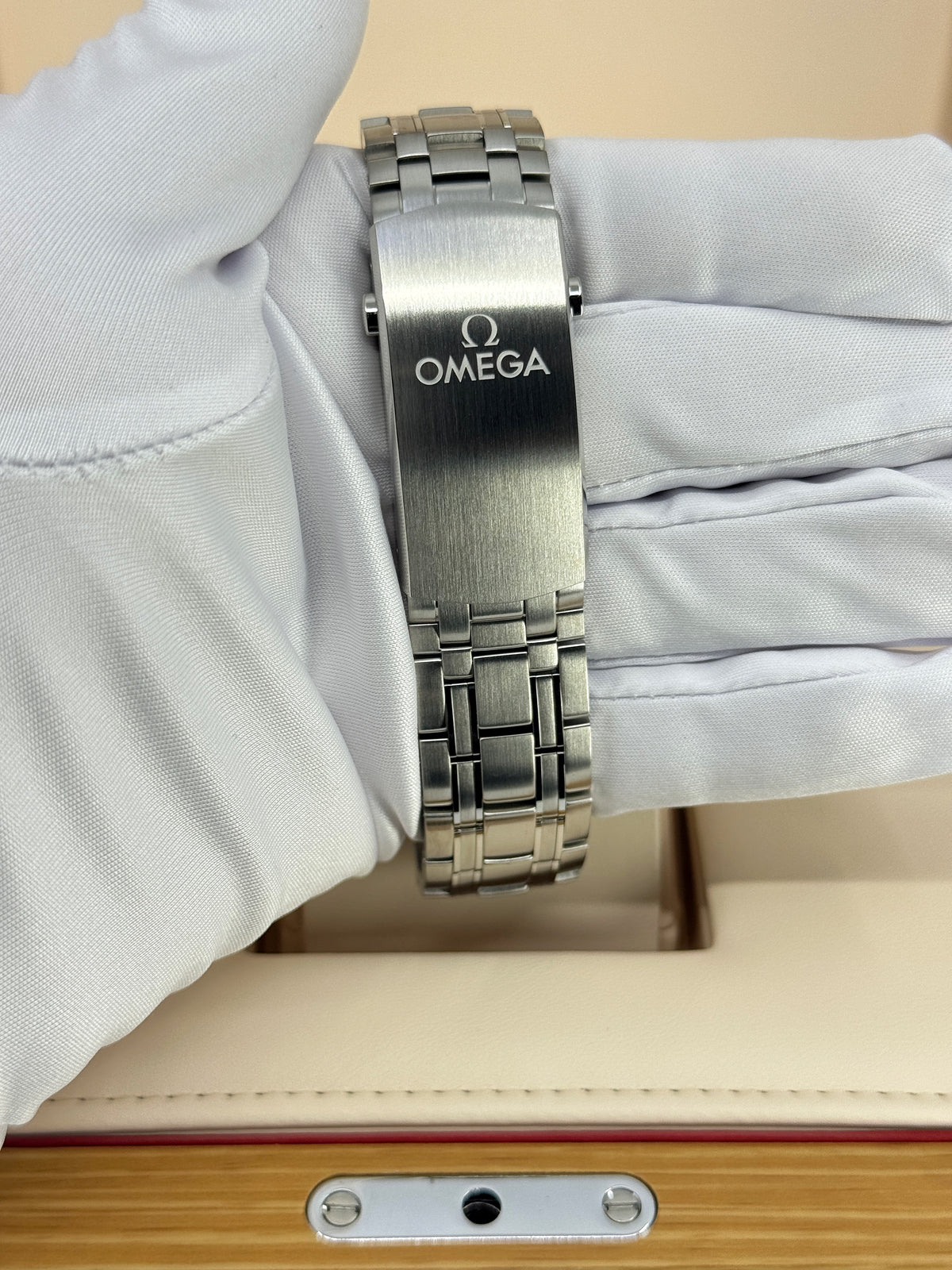 Omega Seamaster Professional Diver 300M, 42mm, Stainless Steel, White, Ref# 210.30.42.20.04.001, dated 2026