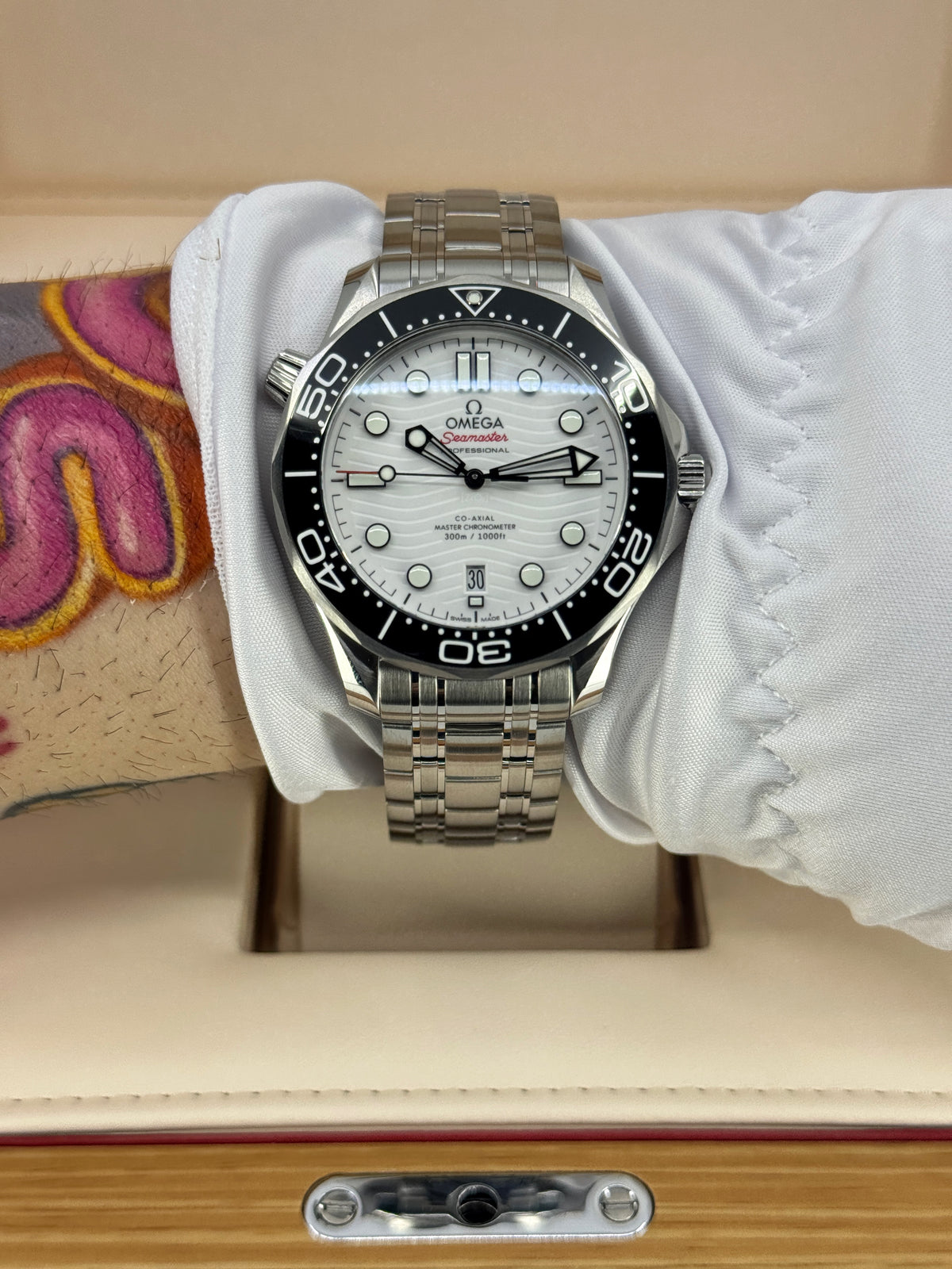 Omega Seamaster Professional Diver 300M, 42mm, Stainless Steel, White, Ref# 210.30.42.20.04.001, dated 2026