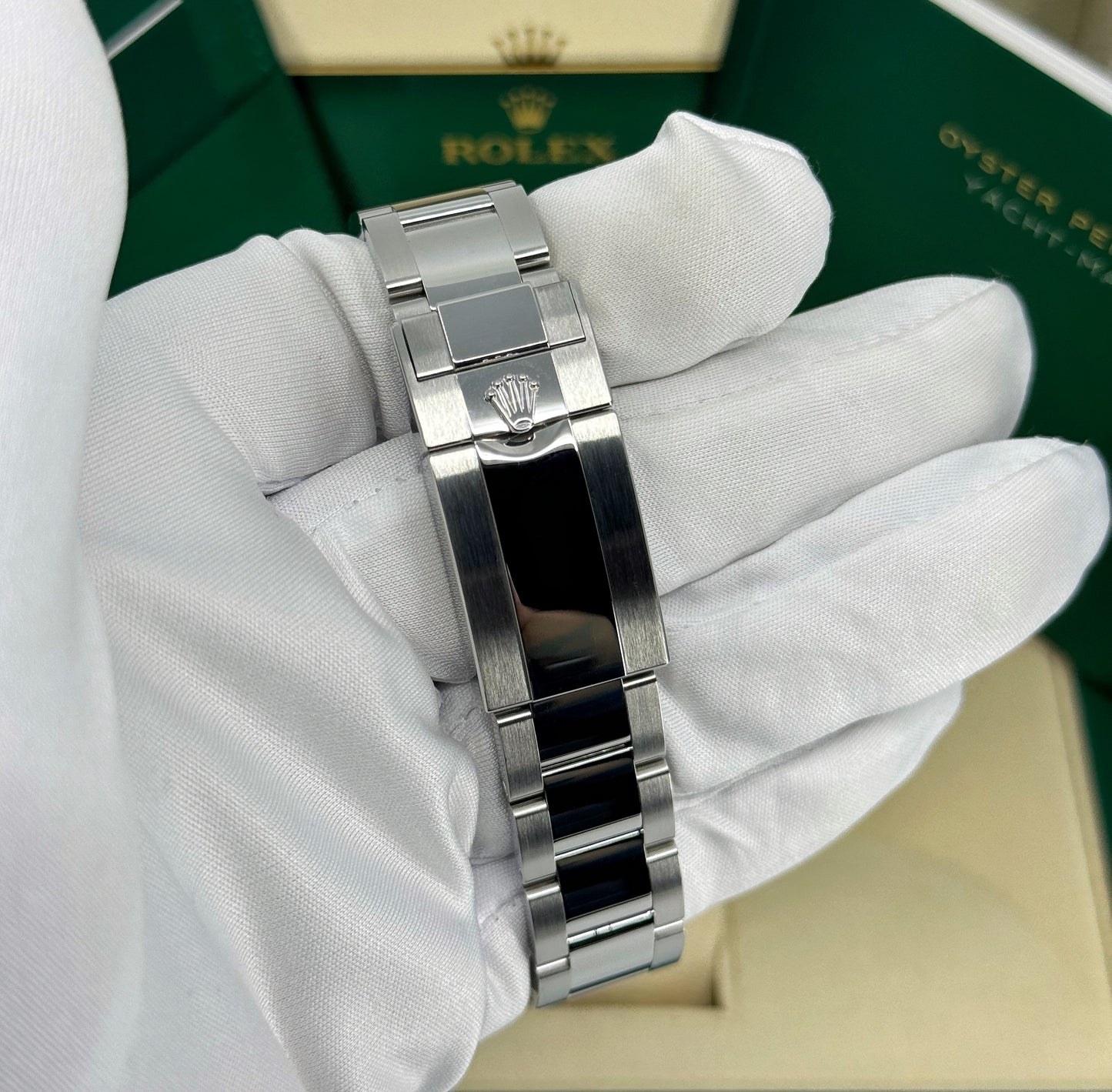 Rolex Yacht-Master 40mm, Stainless Steel, Rhodium, Ref# 126622-0001, dated 2026