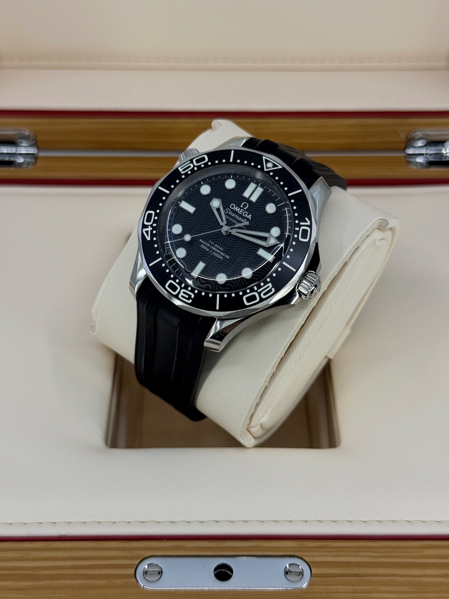Omega Seamaster Professional Diver 300M, 42mm, Stainless Steel, Black, Ref# 210.32.42.20.01.003, dated 2026