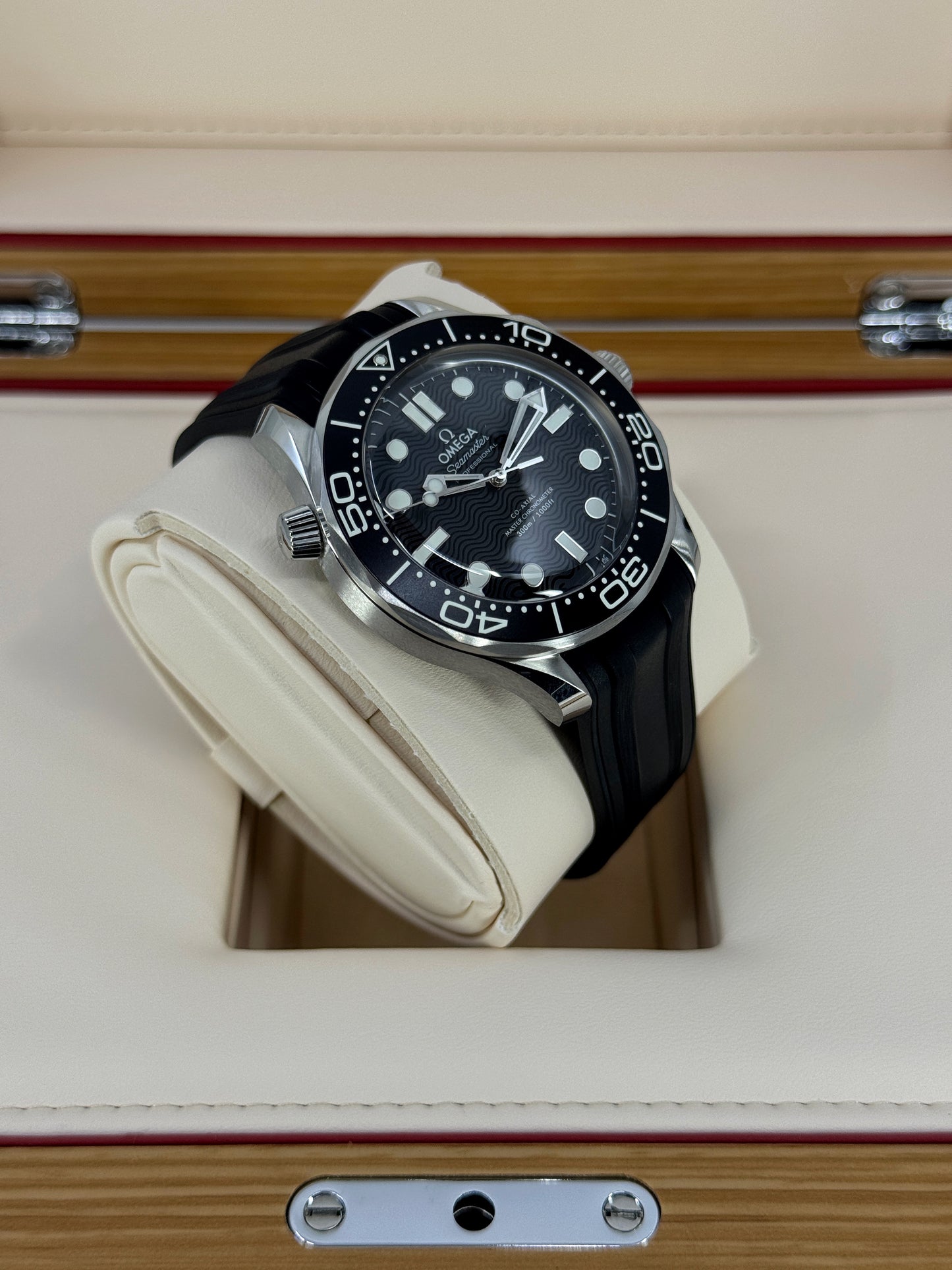 Omega Seamaster Professional Diver 300M, 42mm, Stainless Steel, Black, Ref# 210.32.42.20.01.003, dated 2026