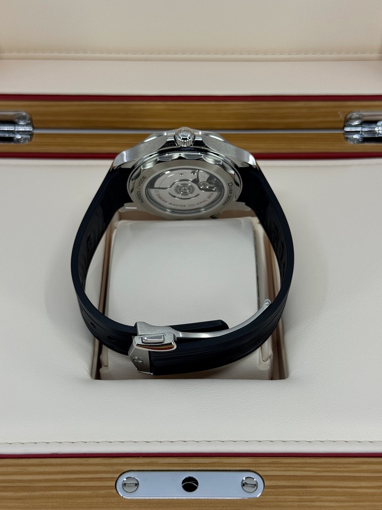 Omega Seamaster Professional Diver 300M, 42mm, Stainless Steel, Black, Ref# 210.32.42.20.01.003, dated 2026