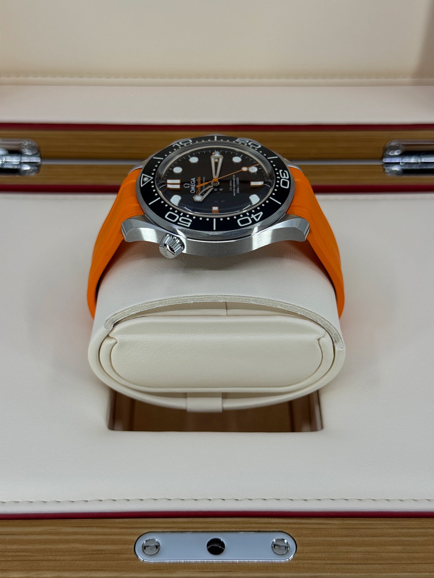Omega Seamaster Professional Diver 300M, 42mm, Stainless Steel, Black, Ref# 210.32.42.20.01.006, dated 2026