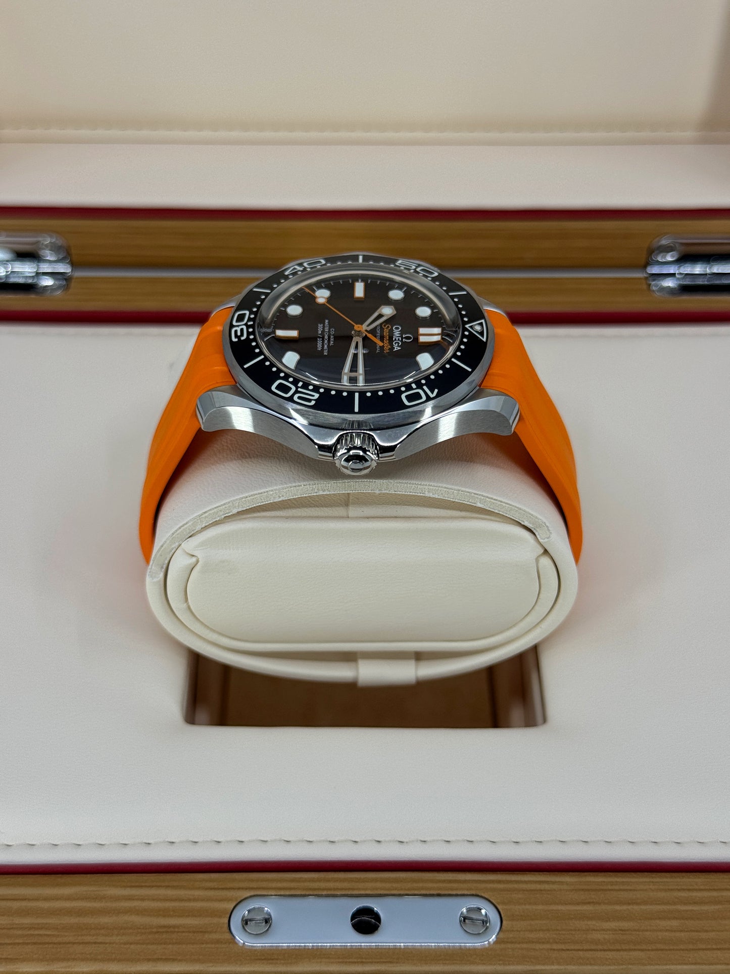 Omega Seamaster Professional Diver 300M, 42mm, Stainless Steel, Black, Ref# 210.32.42.20.01.006, dated 2026