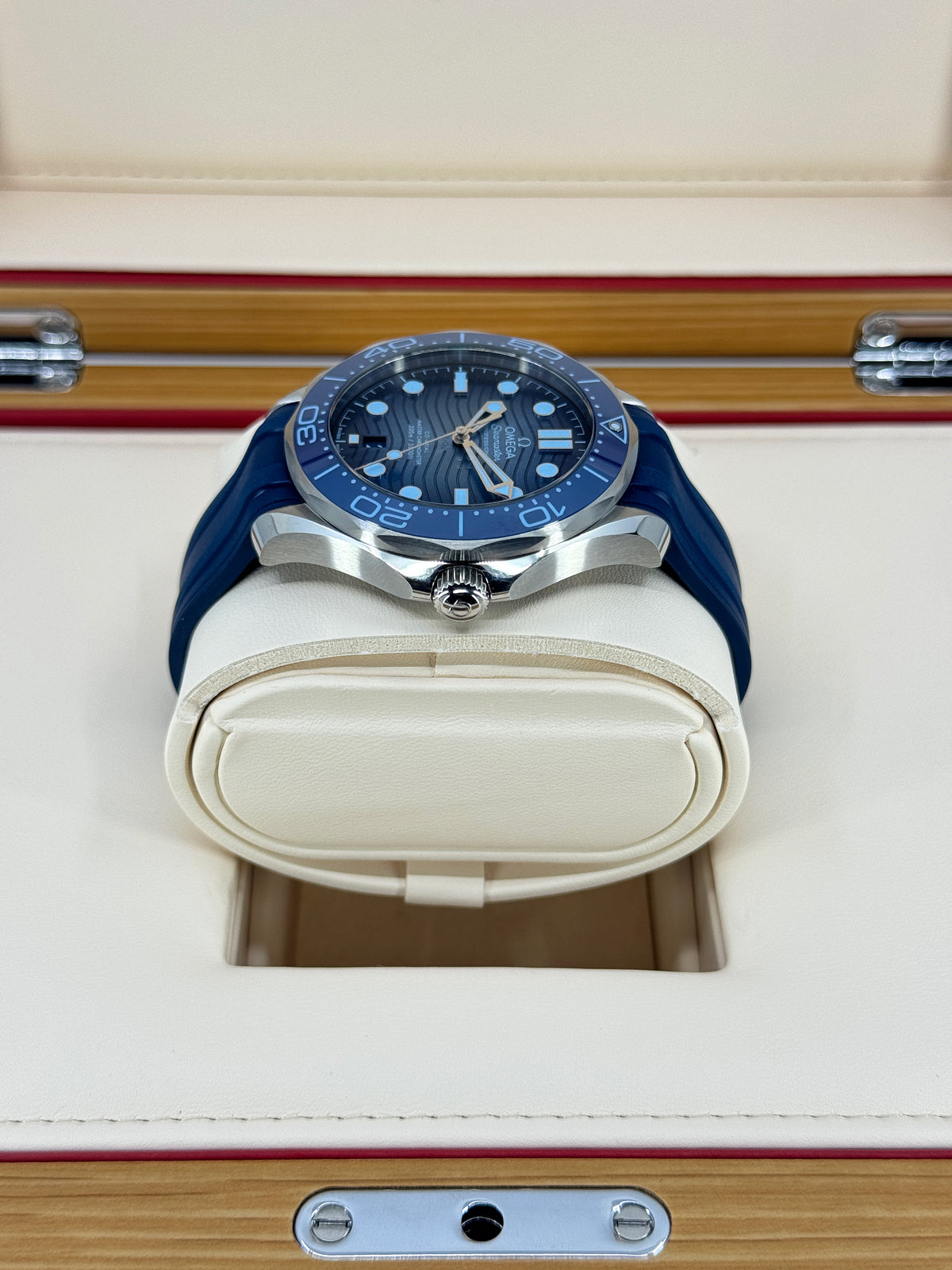 Omega Seamaster Professional Diver 300M, 42mm, Stainless Steel, Summer Blue, Ref# 210.32.42.20.03.002, dated 2026