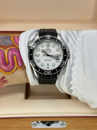 Omega Seamaster Professional Diver 300M, 42mm, Stainless Steel, White, Ref# 210.32.42.20.04.001, dated 2026