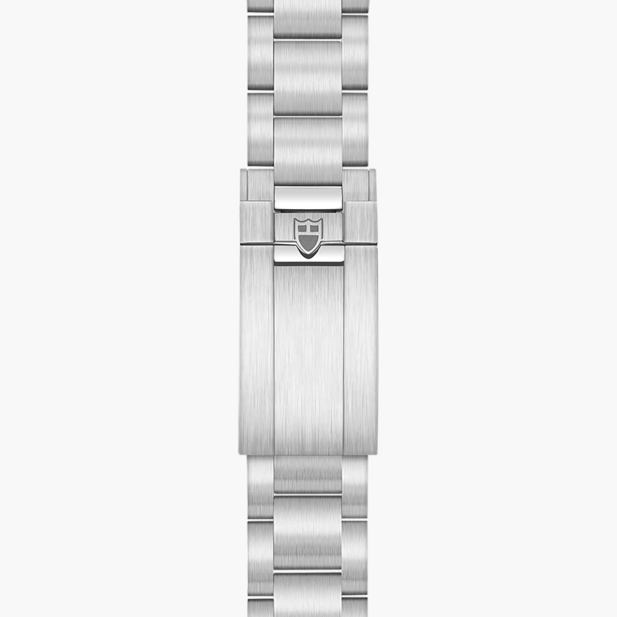 Tudor Black Bay 68 43mm, Silver, Ref# 7943a1a0nu-0002, dated 2026
