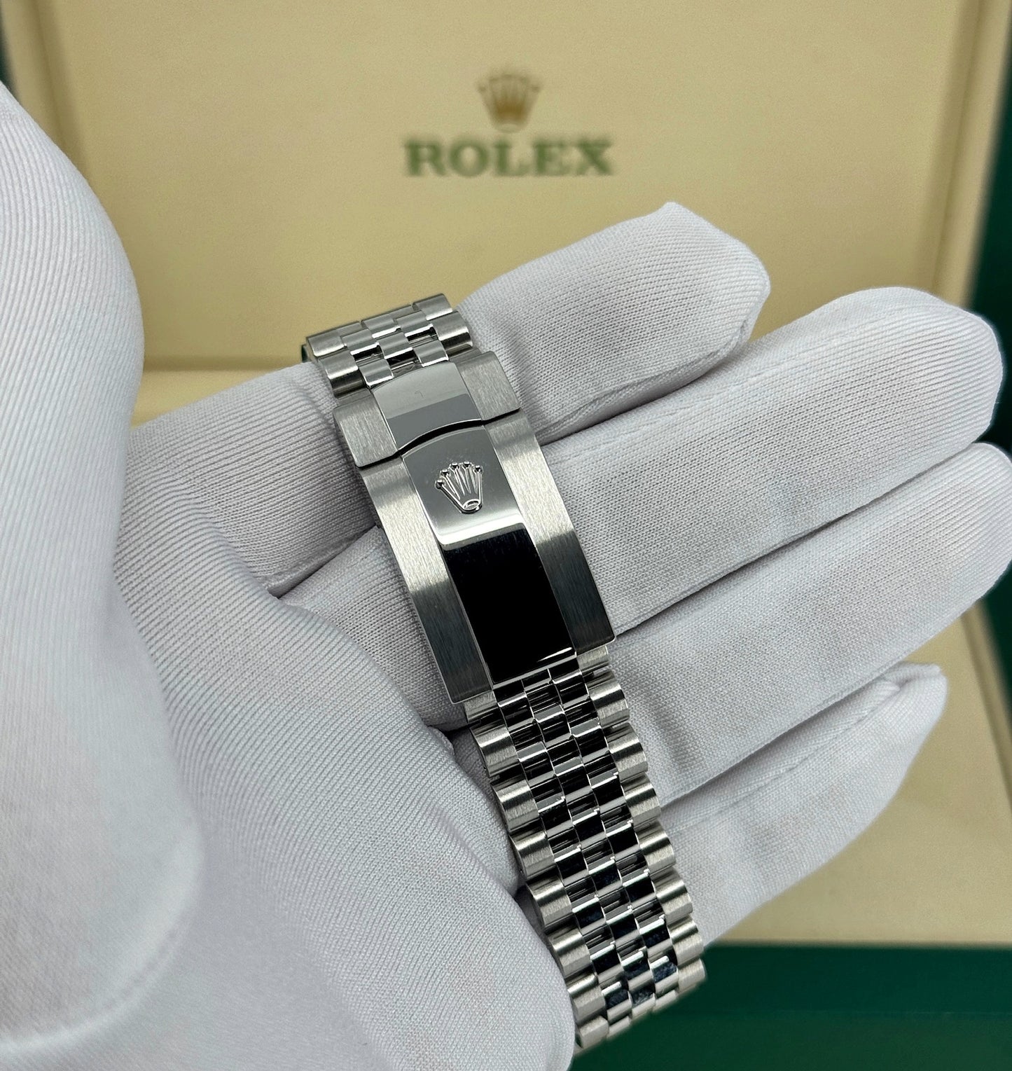 Pre-owned Rolex Datejust 41mm, Stainless Steel, Black, Jubilee, Ref# 126334-0018, dated 2023